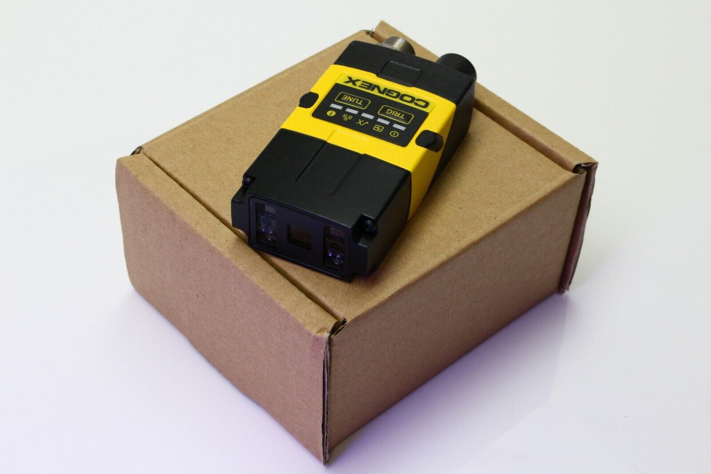 Cognex DM262X w/ high powered lights & liquid lens, 24V power Dataman DMR-262X